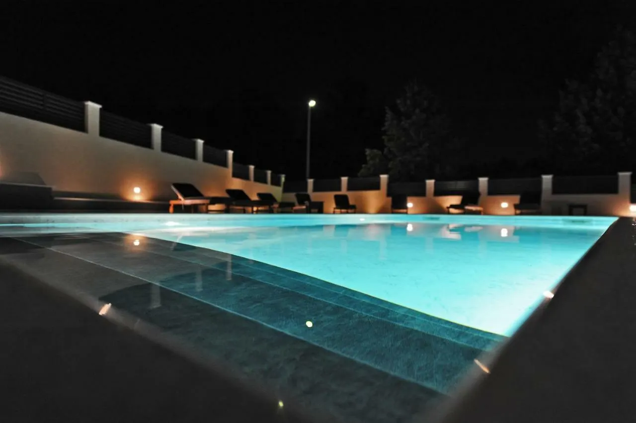 Villa Ella Ζαντάρ